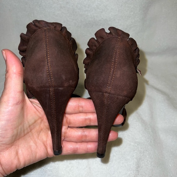 J.Crew Charlie Ruffle Brown pump 8 - Picture 4 of 7